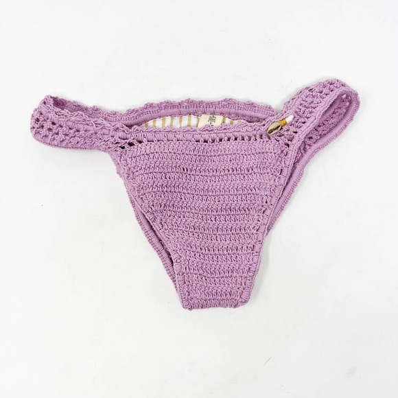 She Made Me Classic Crochet Bikini Bottoms in Purple Lilac Size Small - Picture 1 of 9